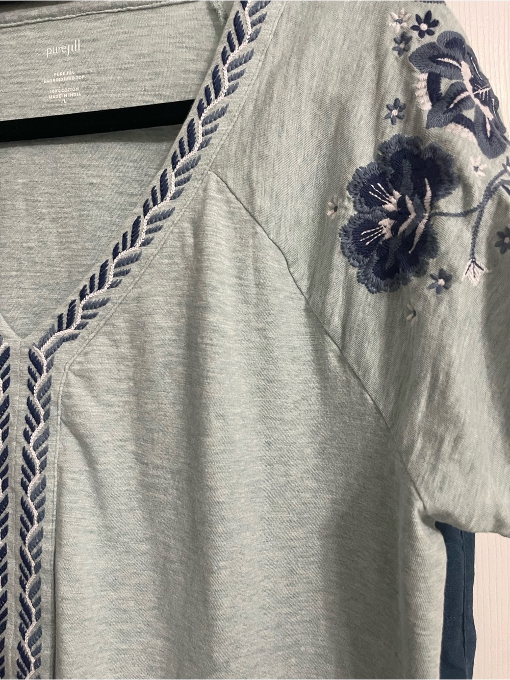 Women’s J.Jill Bundle:Light Mint Embroidered V-Neck Top with Tall Linen Pants - Picture 4 of 11